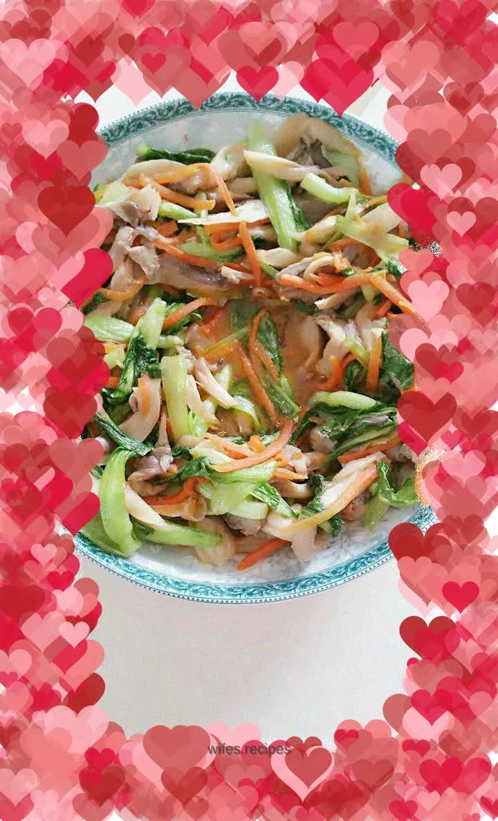 Vegetarian fried carrots and oyster mushrooms