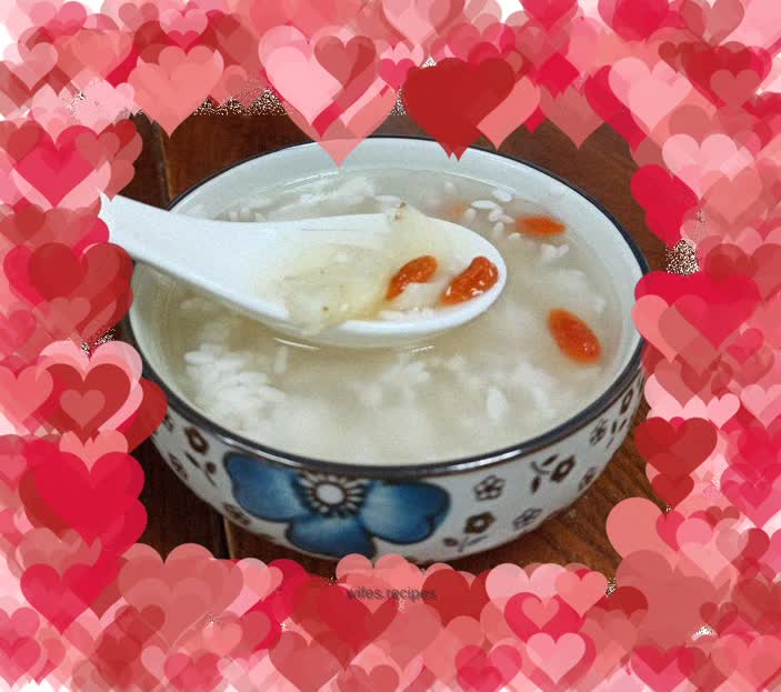 Brewed Lily and Wolfberry Sweet Soup