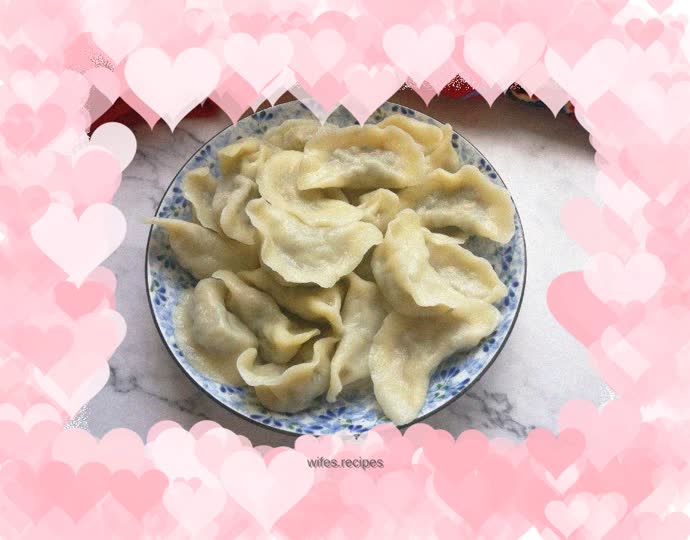 Toon, fungus, egg and vegetarian dumplings