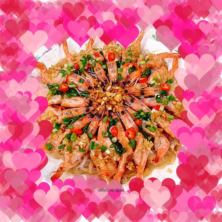 Steamed shrimp with garlic vermicelli