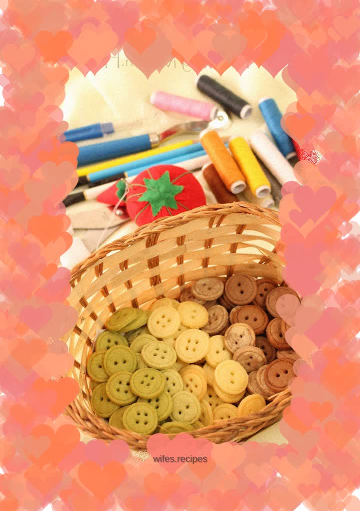 Fake and real-------button cookies