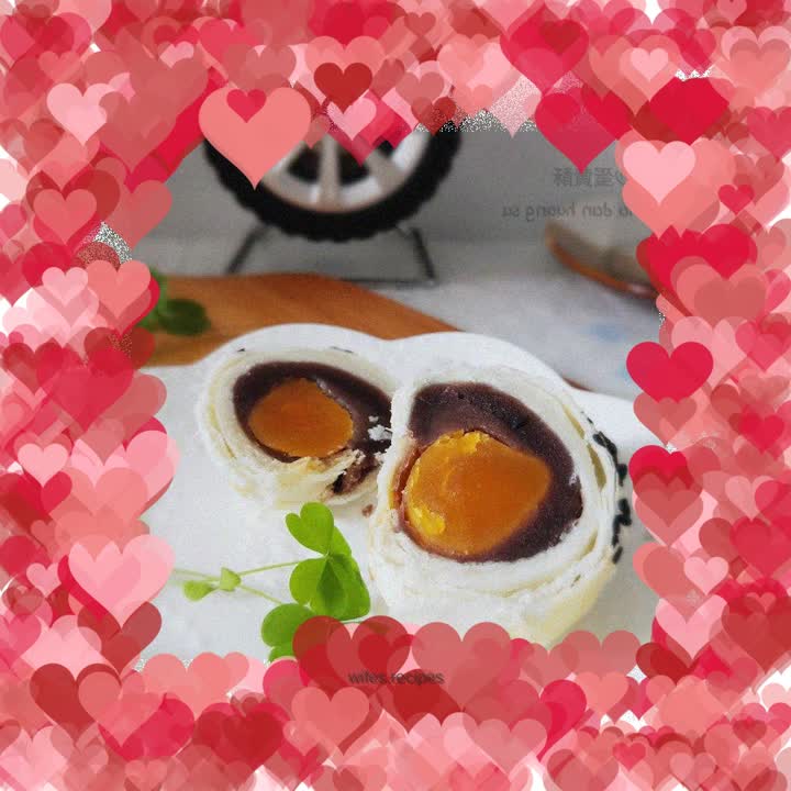 Red bean paste and egg yolk cake
