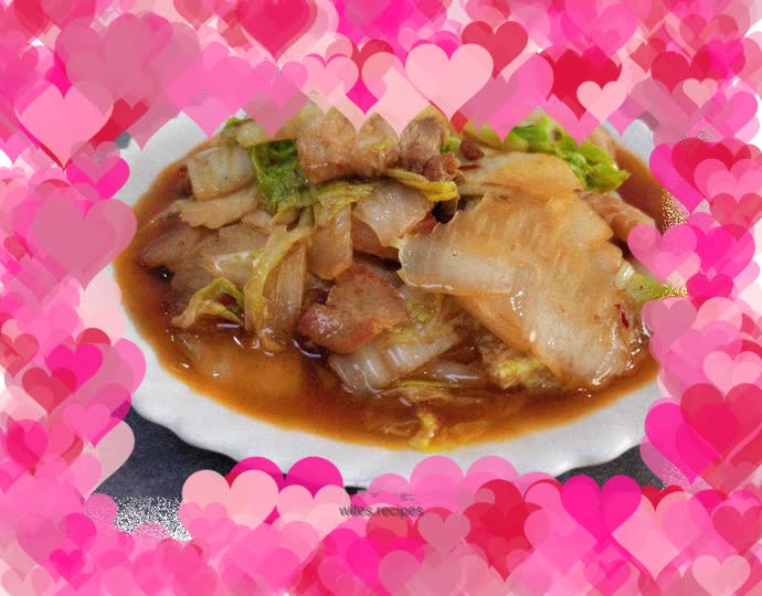 Stir-fried pork slices with cabbage