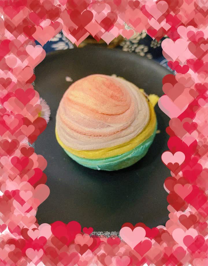 Purple rice egg yolk cake