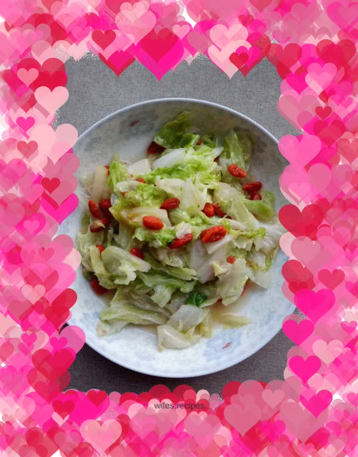 Stir-fried cabbage with wolfberry