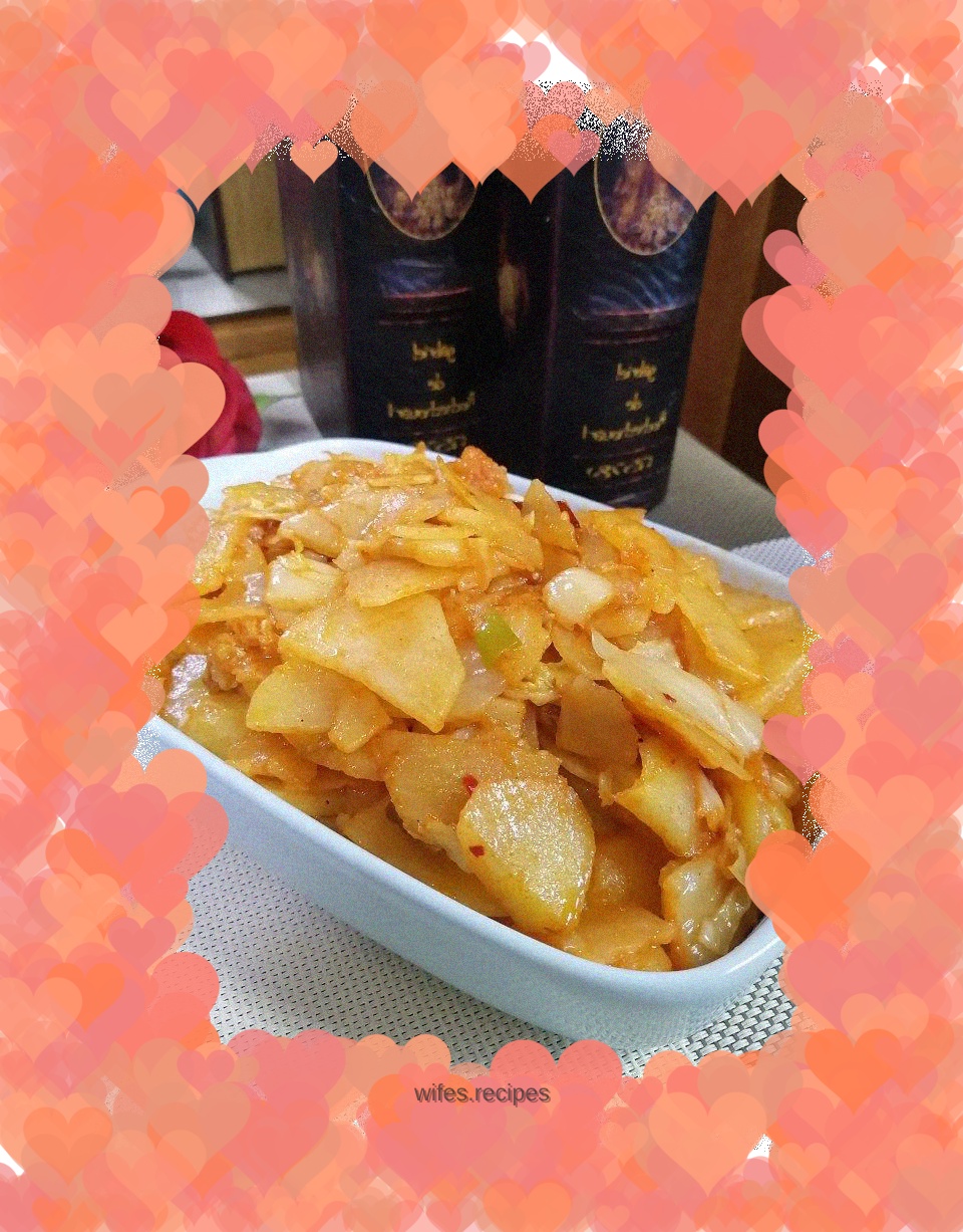 Minced Pork, Spicy Cabbage and Potato Slices