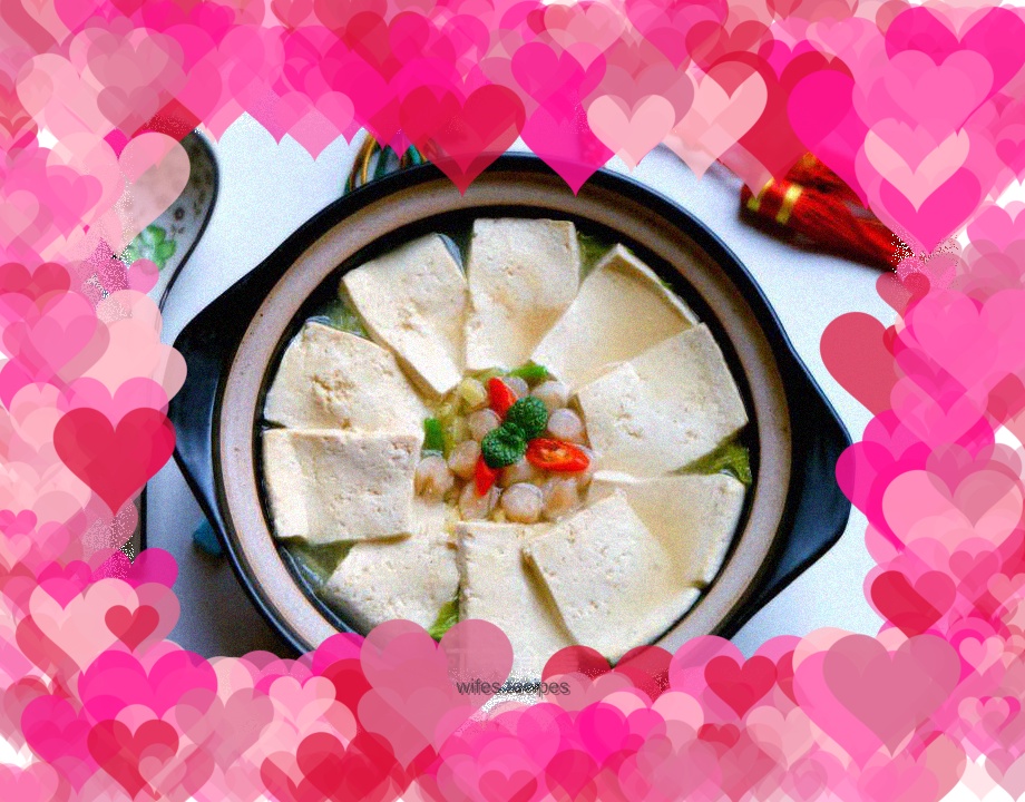 Scallop, cabbage and tofu soup