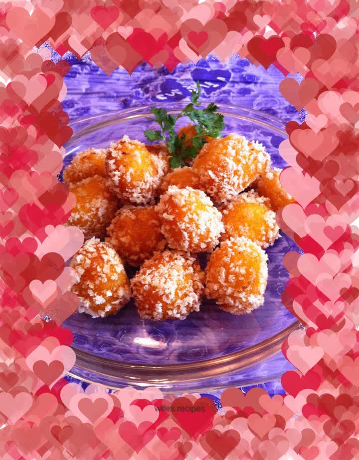 Soft fried pumpkin glutinous rice balls