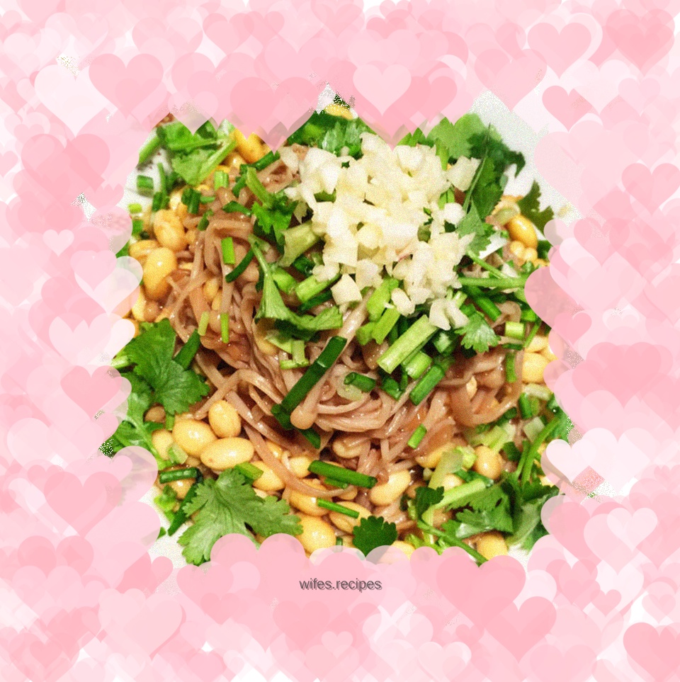 Golden needles and soybeans in oyster sauce