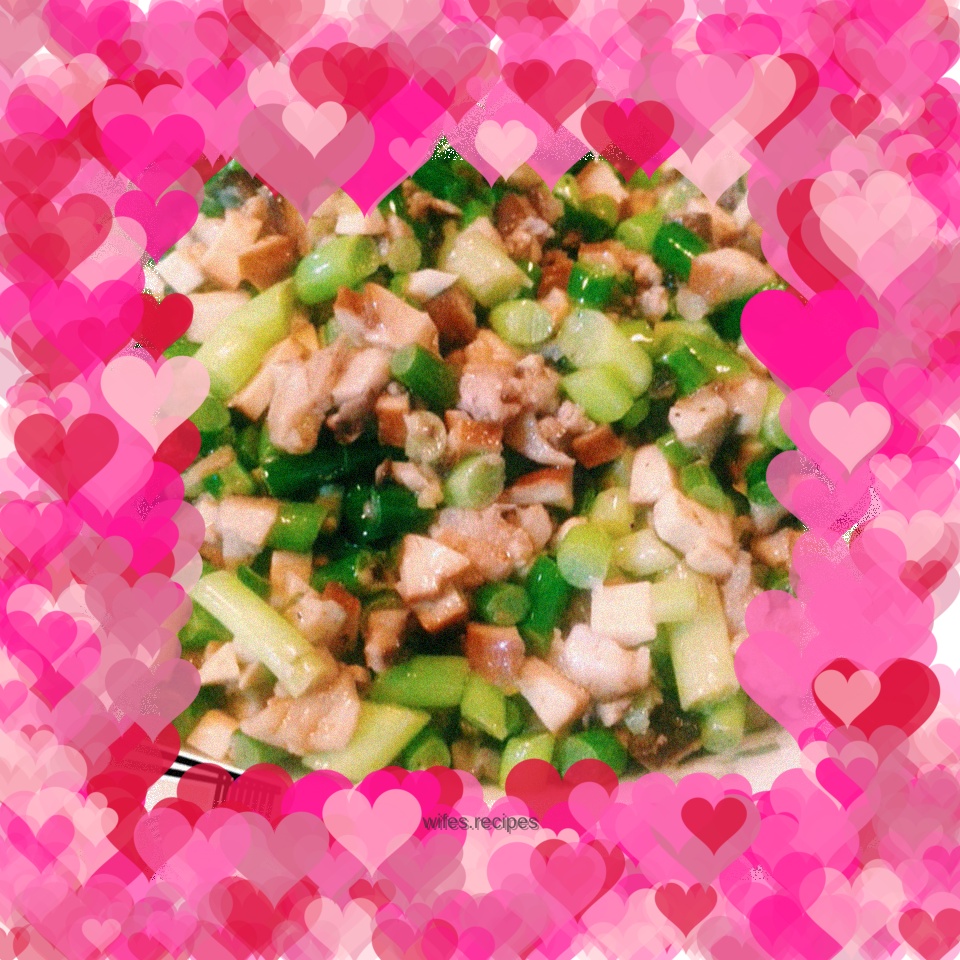 Assorted garlic sprouts