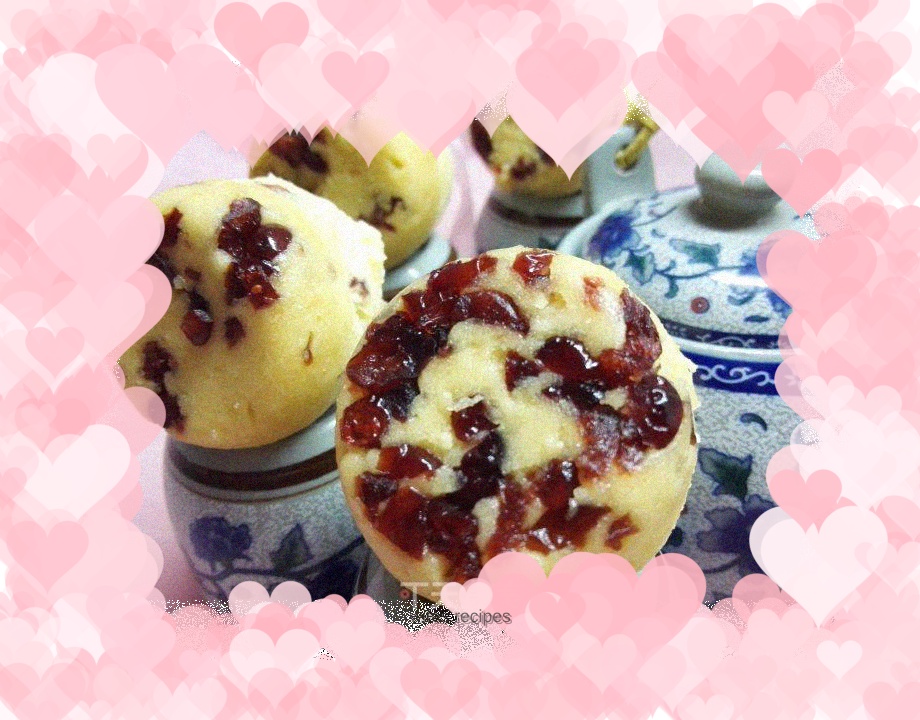 Cranberry Steamed Buns