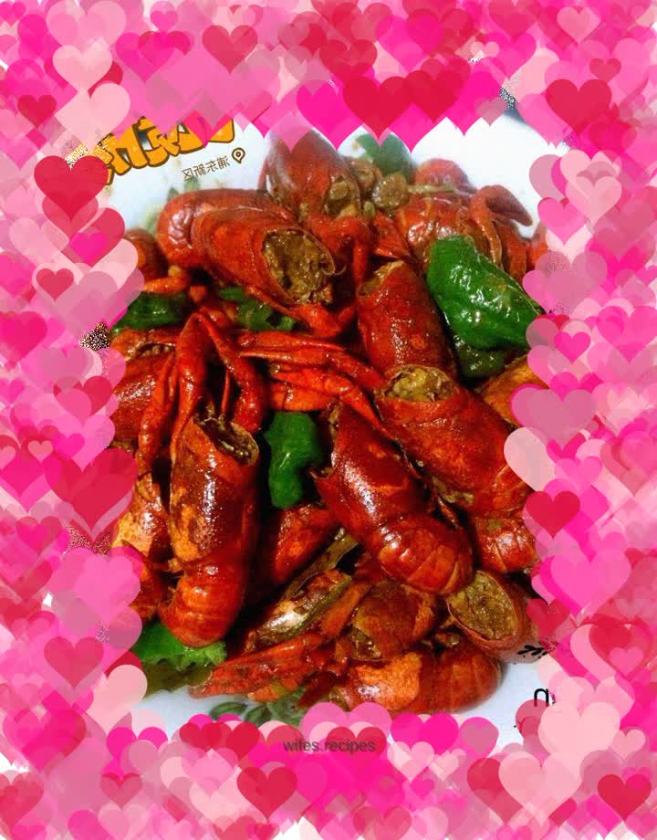 Sauce-flavored beer crayfish