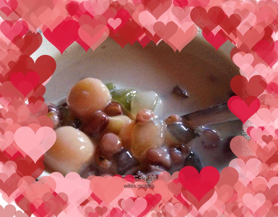 Red bean, lotus seed and taro ball sugar water