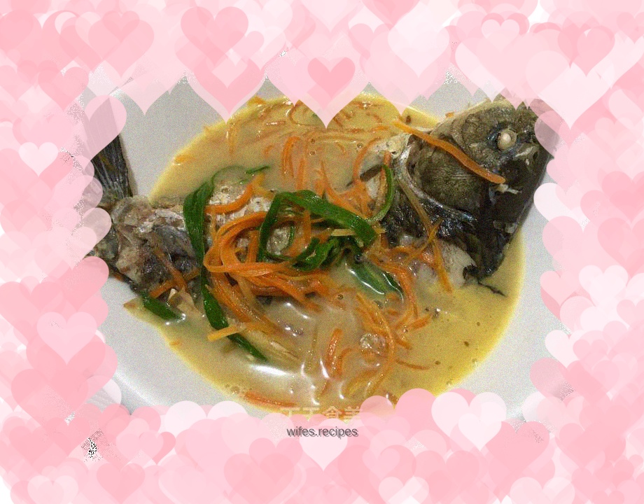 Carrot and crucian carp soup