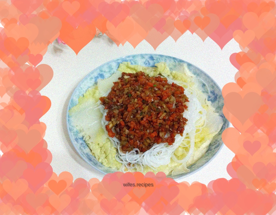 Steamed cabbage with garlic vermicelli