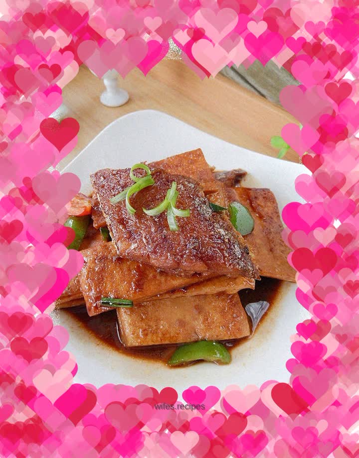 Braised hairtail fish with dried tofu