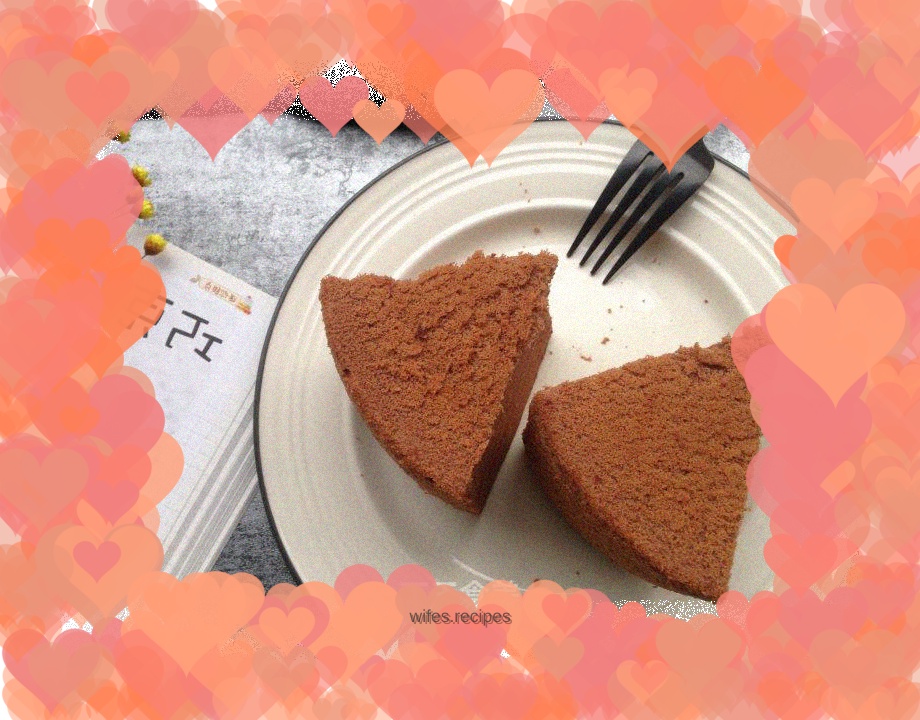 Six-inch cocoa cake