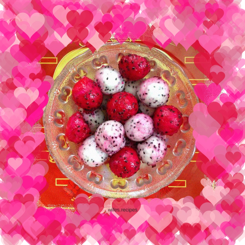 Cool dragon fruit balls