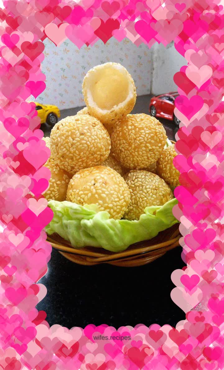 Hollow fried dumpling