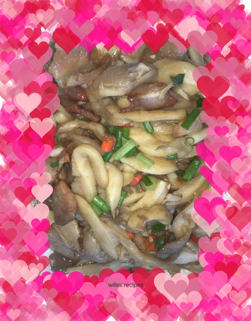 Stir-fried pork with oyster mushrooms