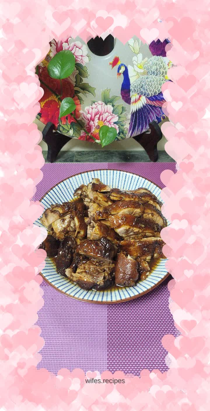 Five-finger peach soy sauce duck