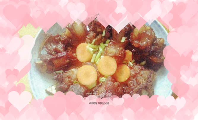 Three cups of pork ribs