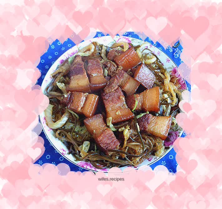 Braised pork dish with three shreds