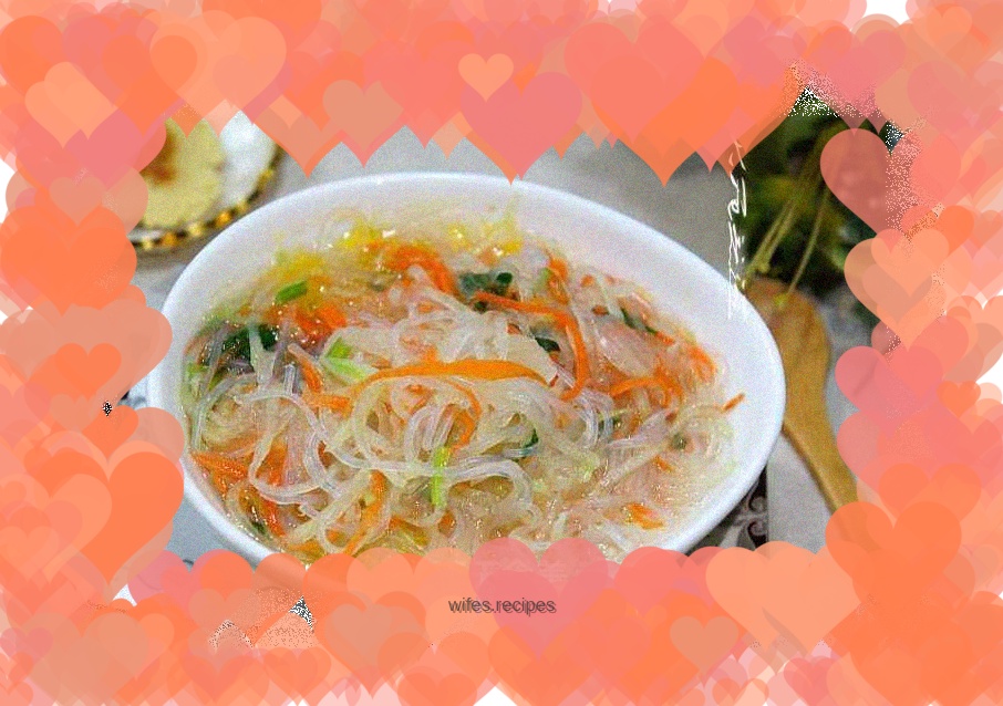 Carrot stick vermicelli soup