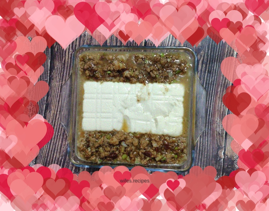 Steamed tofu with minced meat and eggs