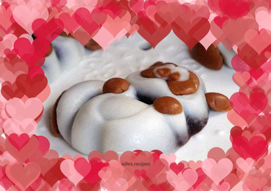 Little Raccoon Snowskin Mooncake