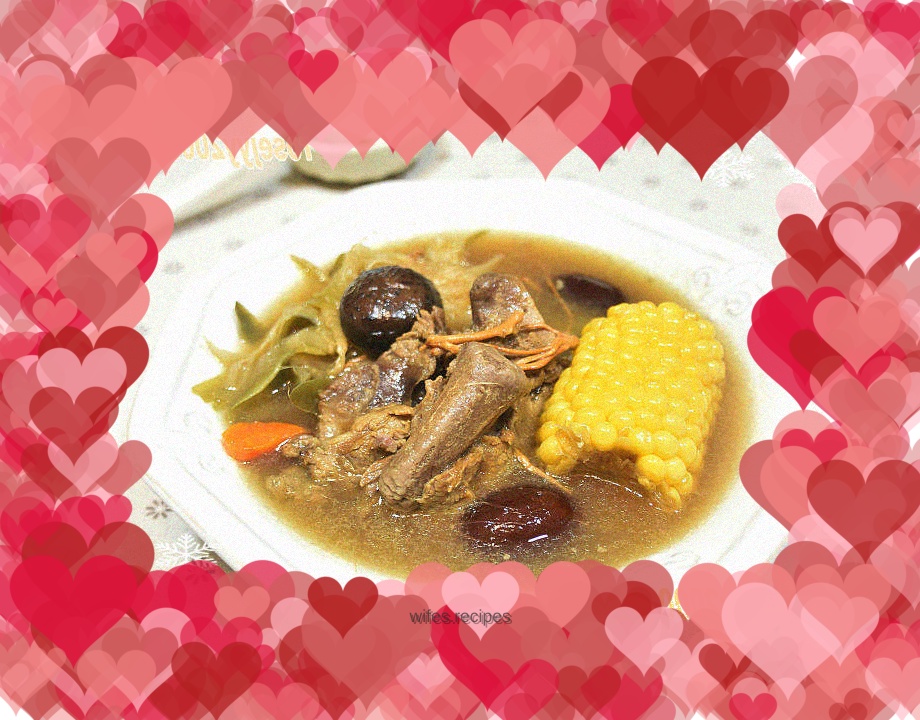 Bawang flower pork bone corn soup