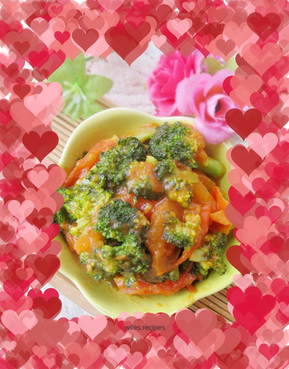 Broccoli with Tomato Sauce