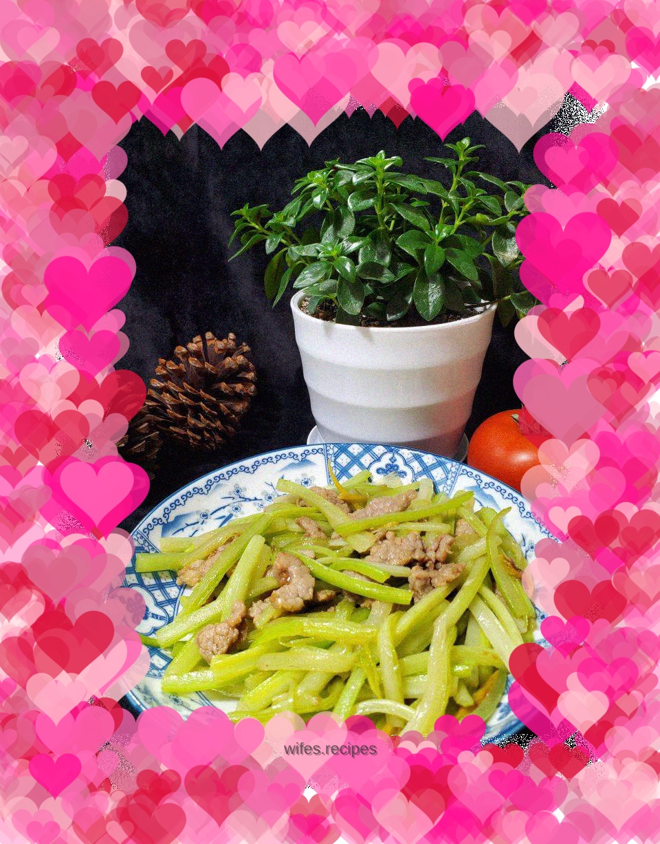 Stir-fried beef with celery