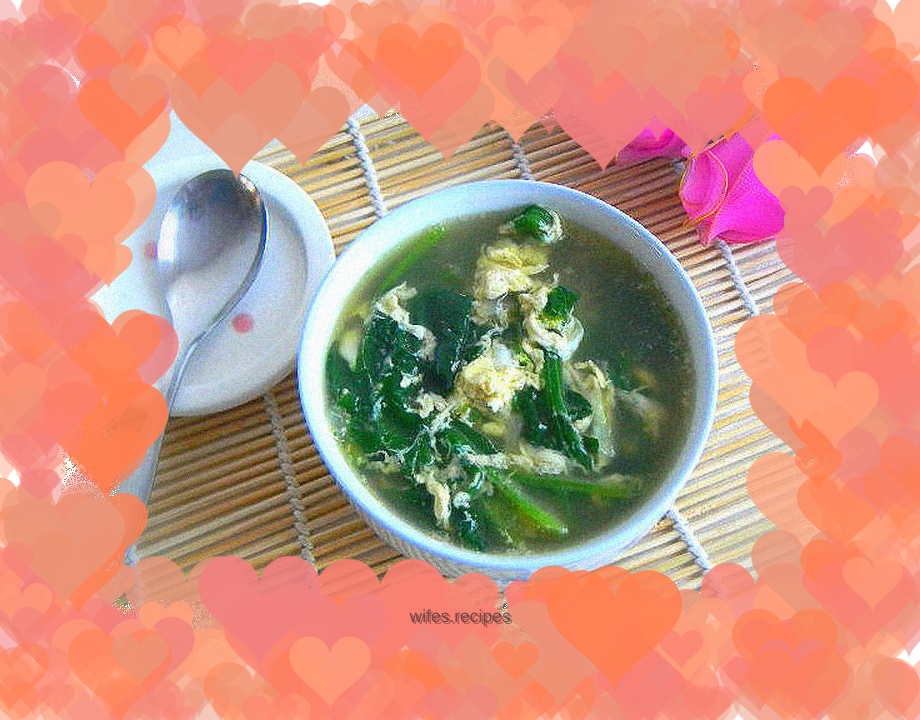Spinach and egg drop soup