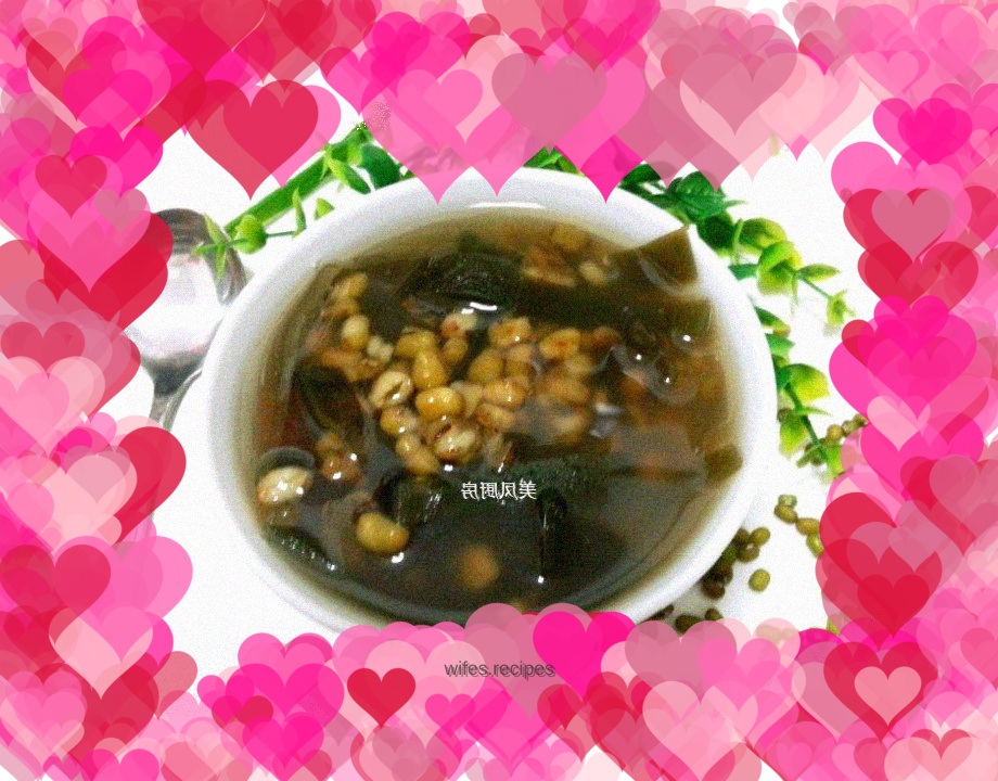 Mung bean and kelp soup