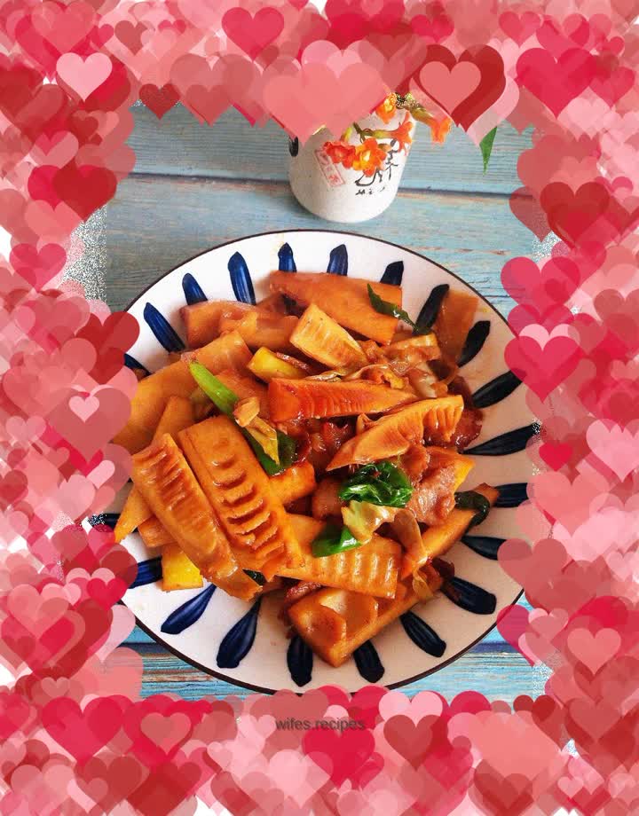 Braised spring bamboo shoots in oil