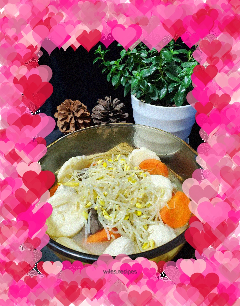 Stewed assorted vegetables in pot