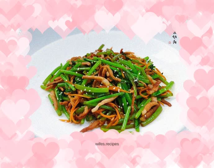 Stir-fried pork with chrysanthemum