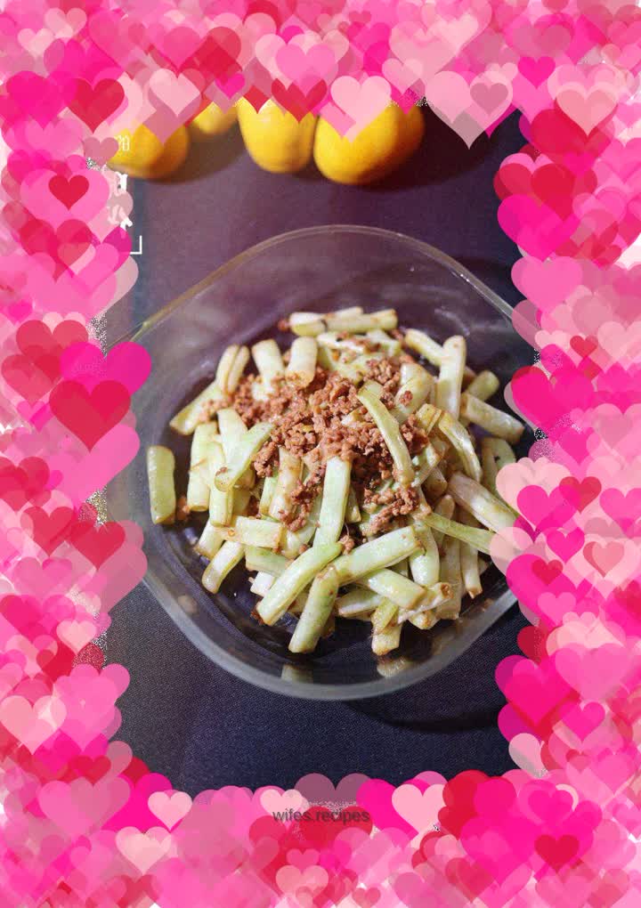 Stir-fried white kidney beans with minced meat