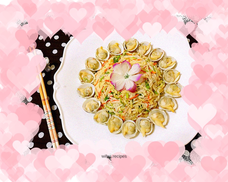 Cold enoki mushrooms and clams