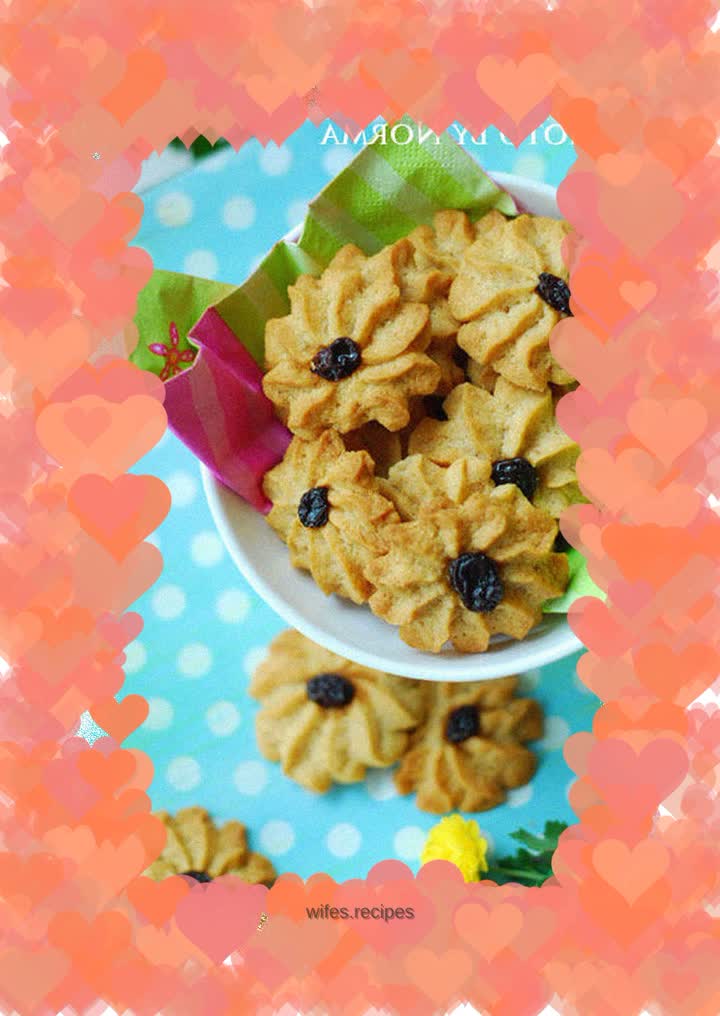 Apple pomace and chrysanthemum biscuits