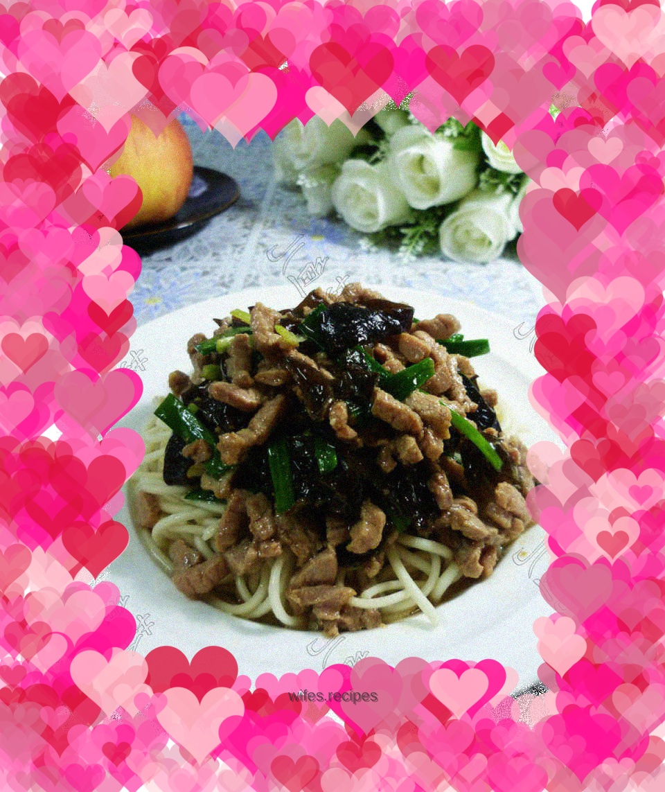 Black Fungus Lean Pork Noodles