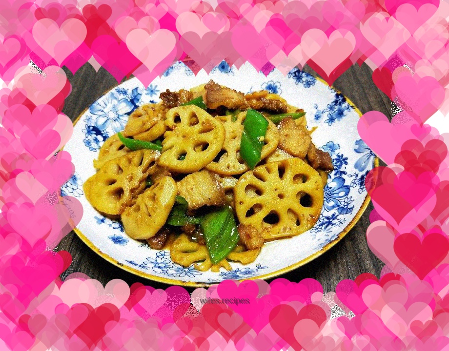 Stir-fried lotus root slices with pork belly