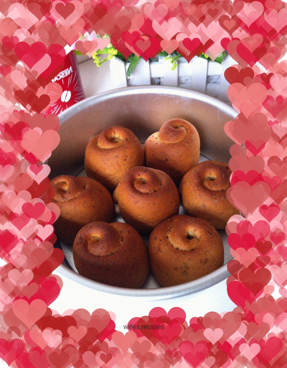 Peanut buns
