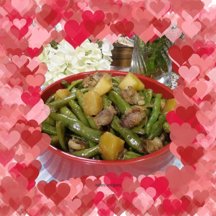 Pork Belly Stewed with Potatoes and Kidney Beans