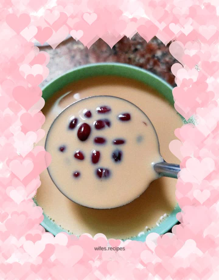 Homemade red bean caramel milk tea