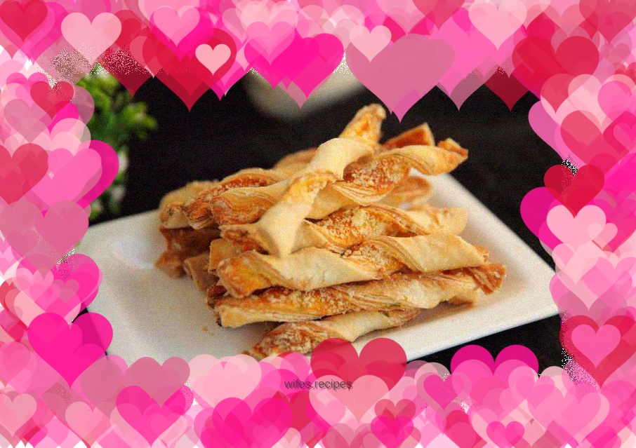 Onion-flavored savory crispy strips
