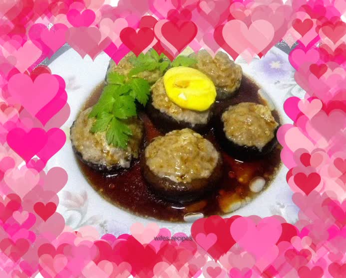 Steamed Mushrooms with Minced Pork