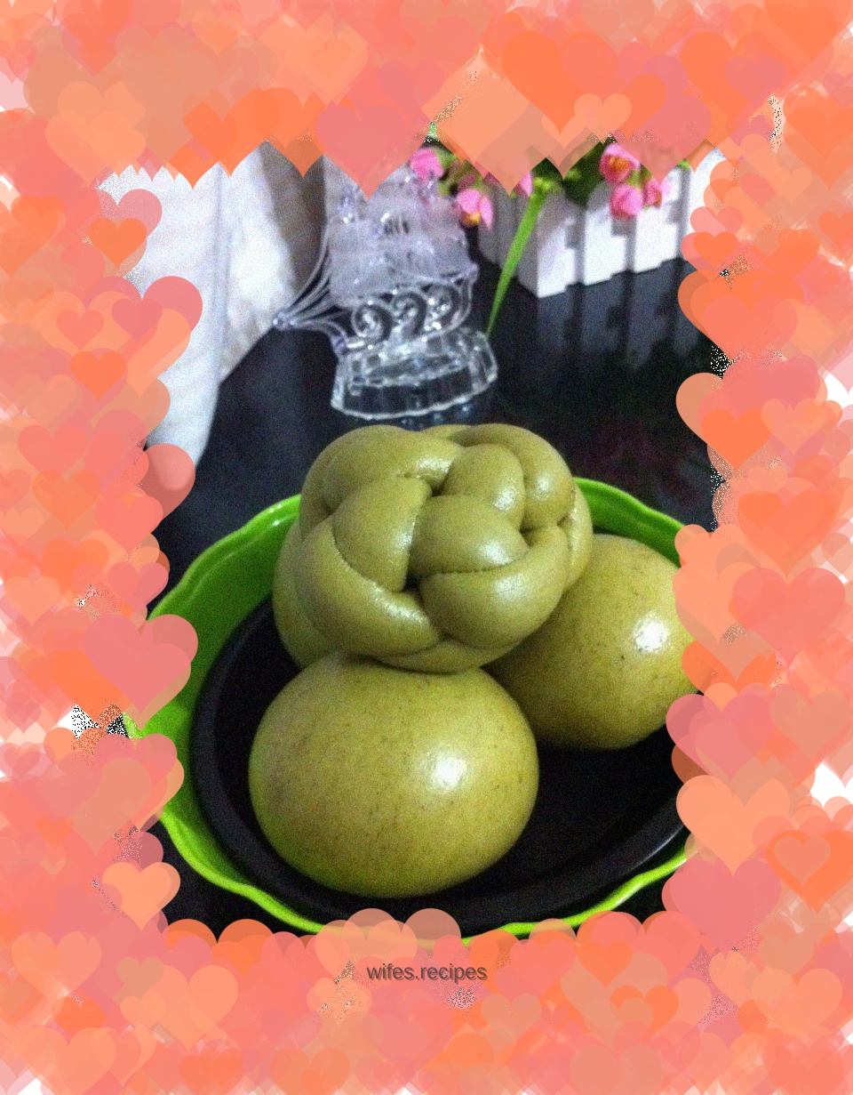 Spinach Steamed Buns