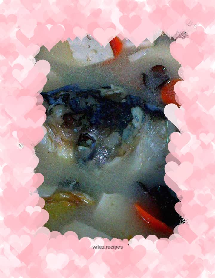 Fish head and tofu soup